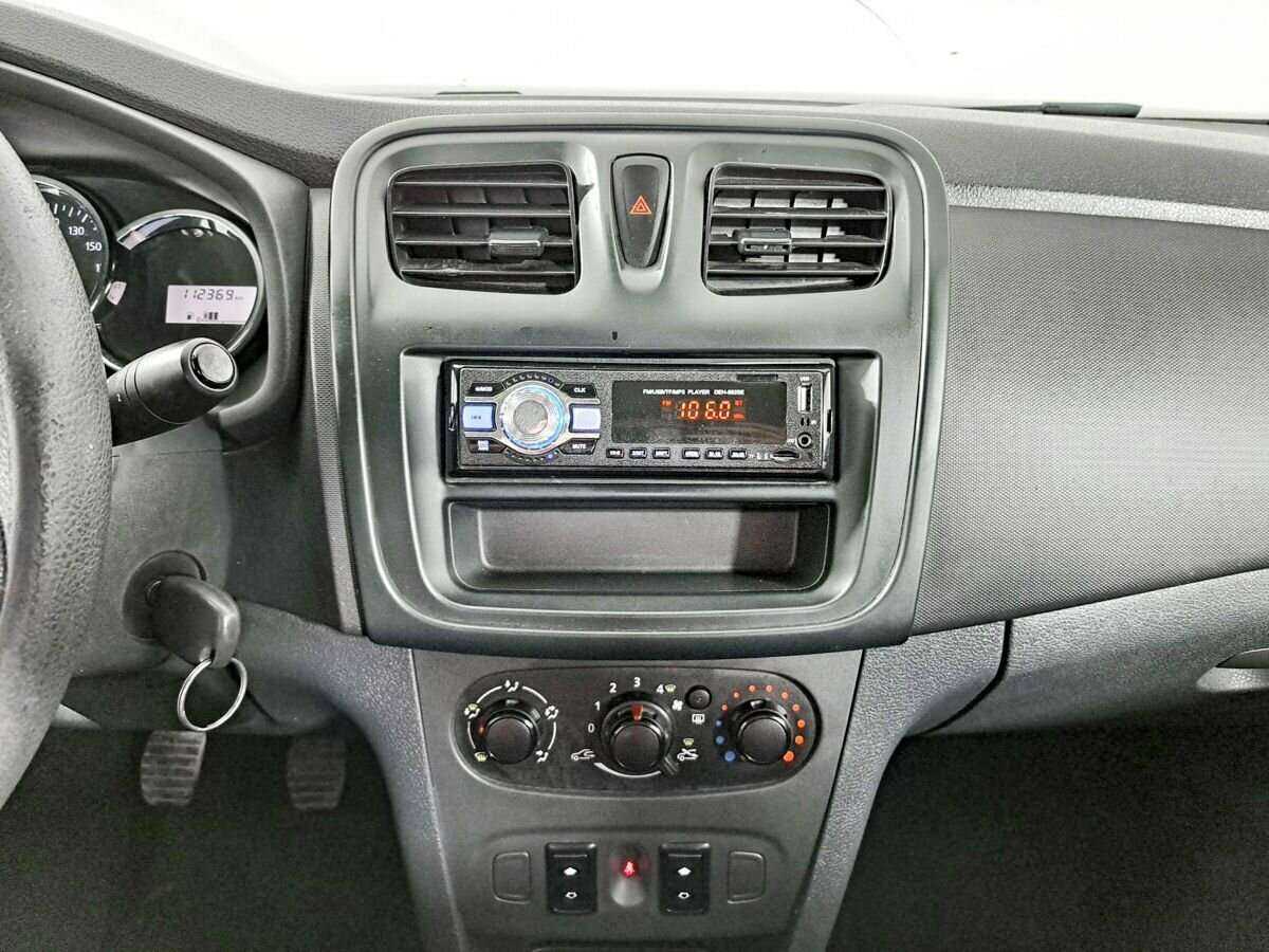 Купить Renault Logan, 2016, 112 368 км, фото №15