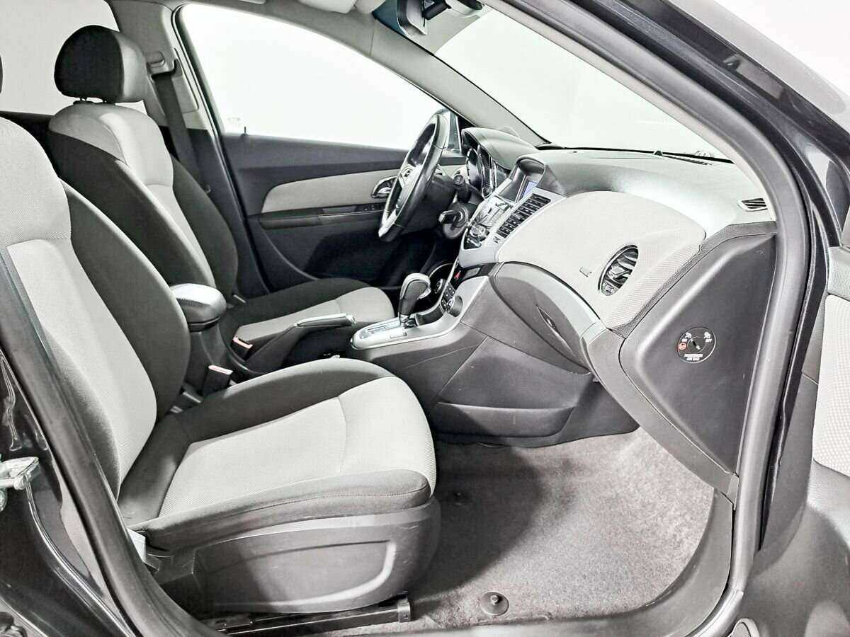 Купить Chevrolet Cruze, 2012, 189 363 км, фото №9