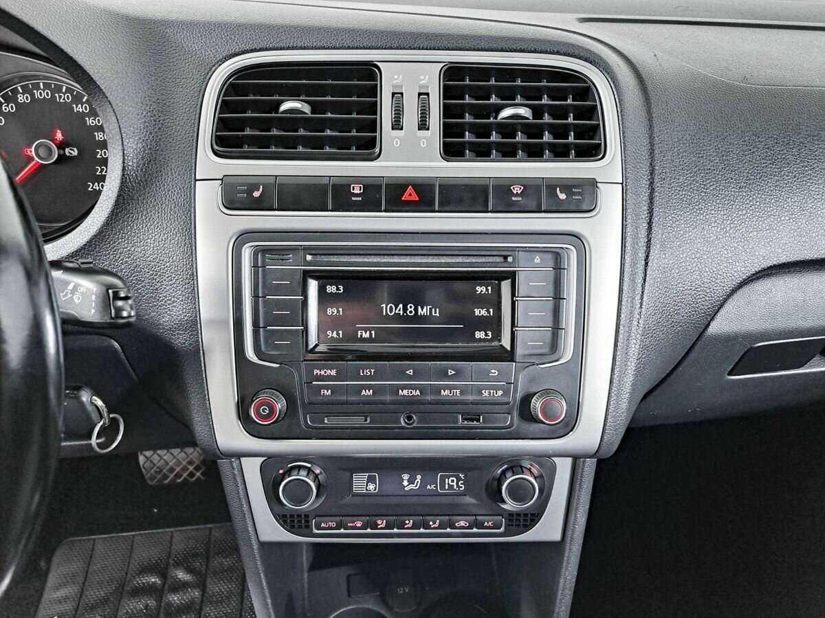 Купить Volkswagen Polo, 2017, 160 000 км, фото №13