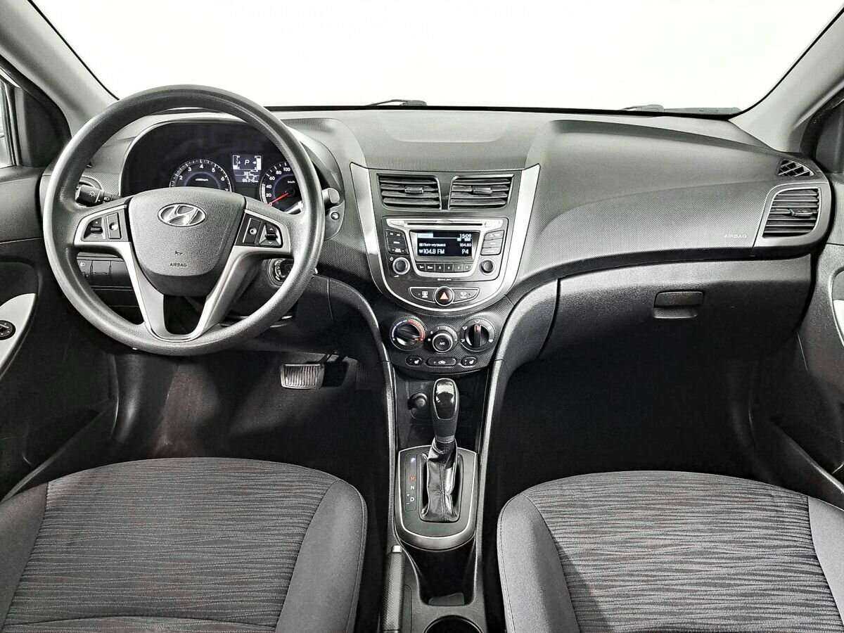 Купить Hyundai Solaris, 2015, 86 340 км, фото №10