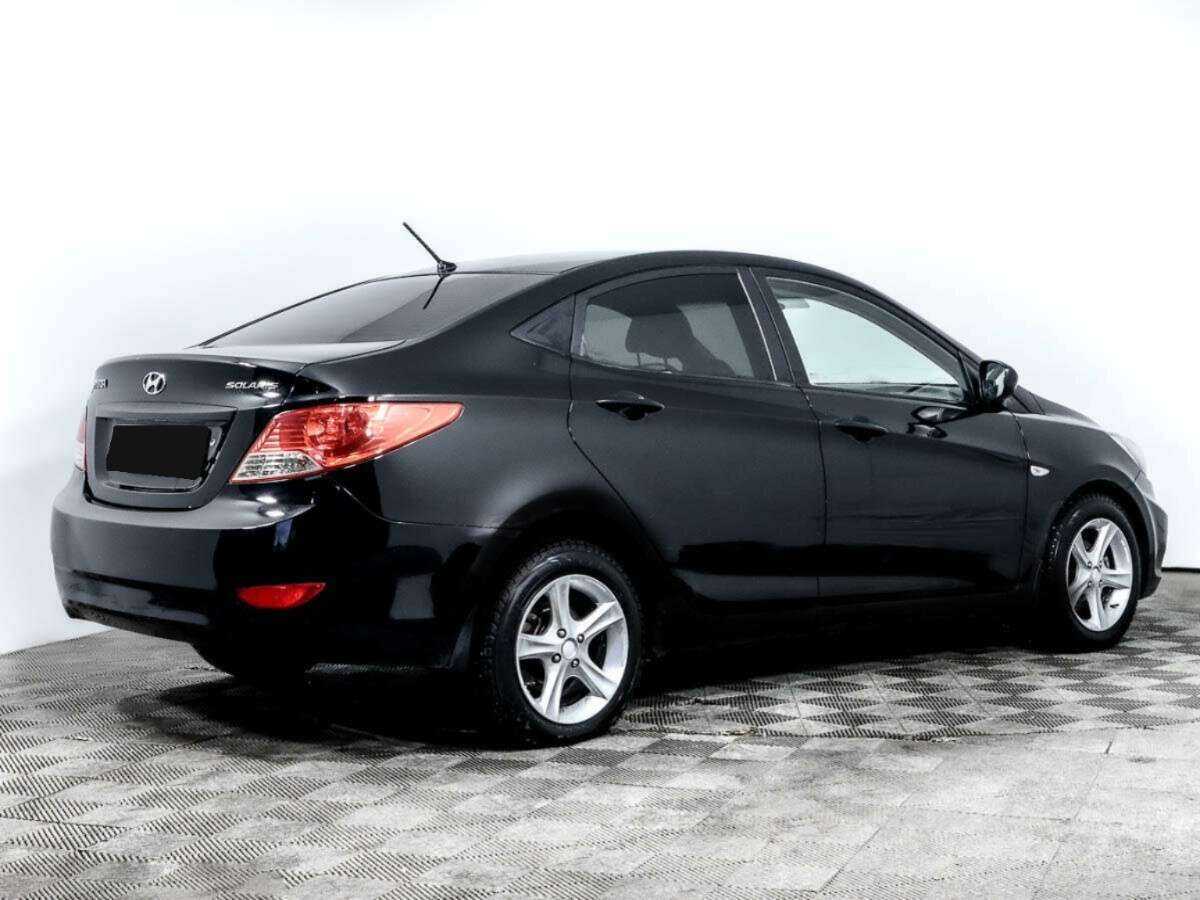 Купить Hyundai Solaris, 2012, 217 922 км, фото №4