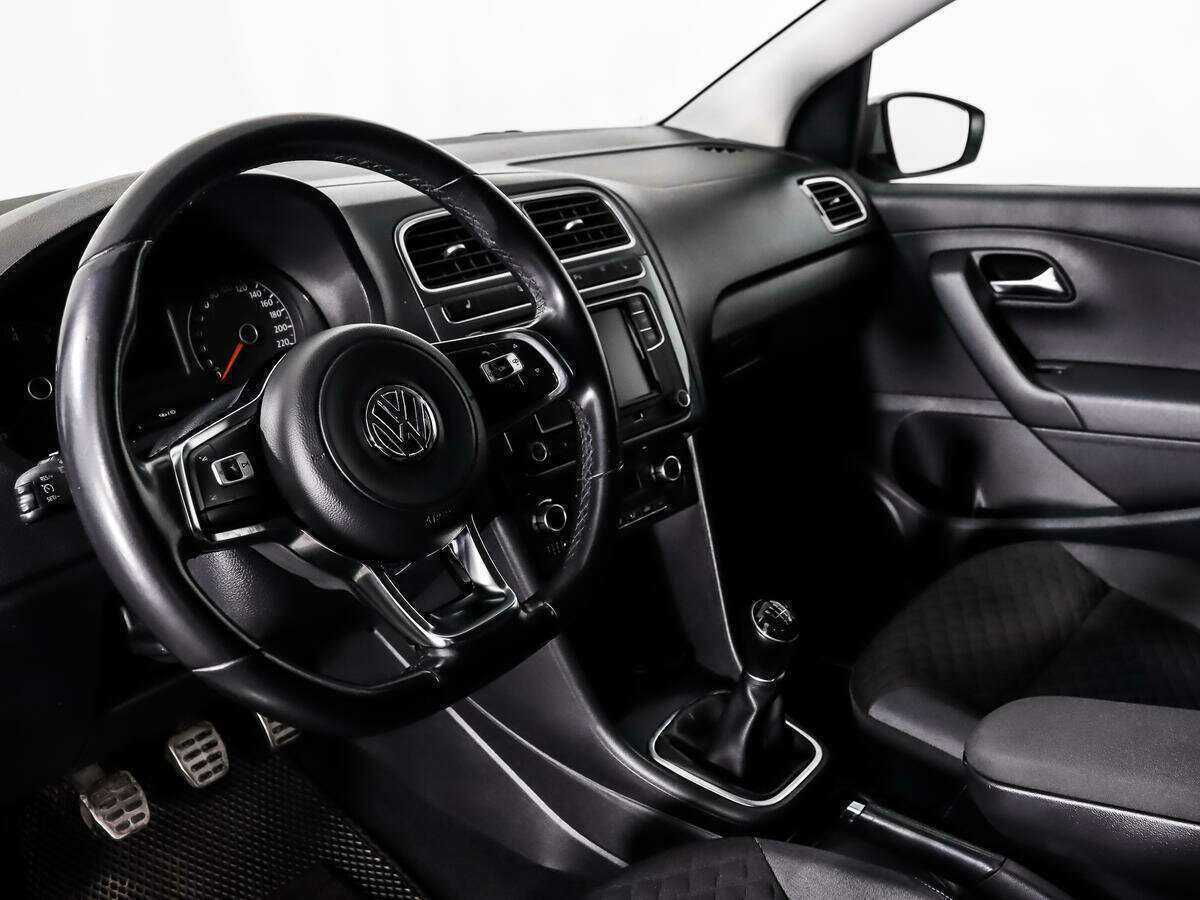 Купить Volkswagen Polo, 2018, 131 298 км, фото №9