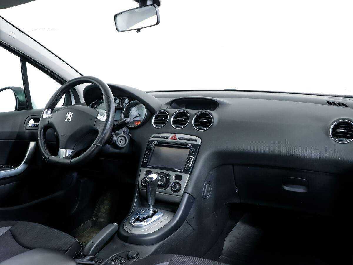 Купить Peugeot 408, 2016, 126 091 км, фото №9