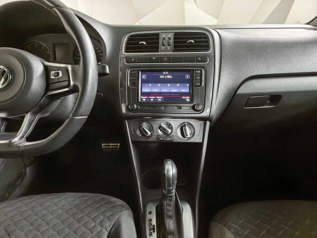 Купить Volkswagen Polo, 2018, 71 810 км, фото №11