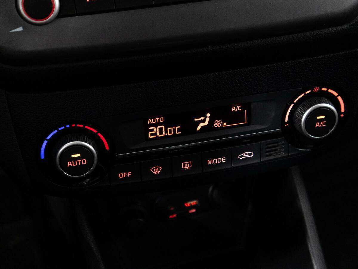 Купить Kia Rio, 2016, 130 000 км, фото №15