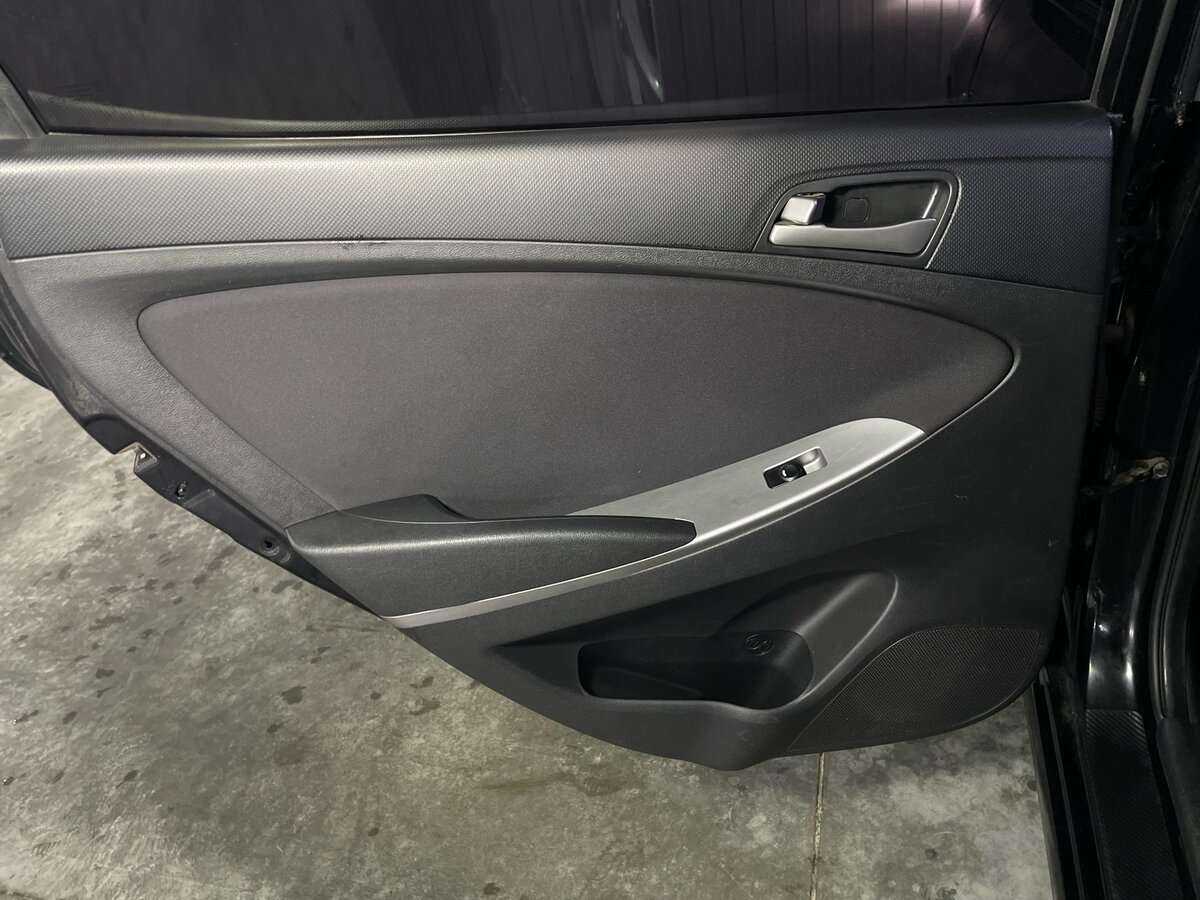 Купить Hyundai Solaris, 2016, 157 979 км, фото №21