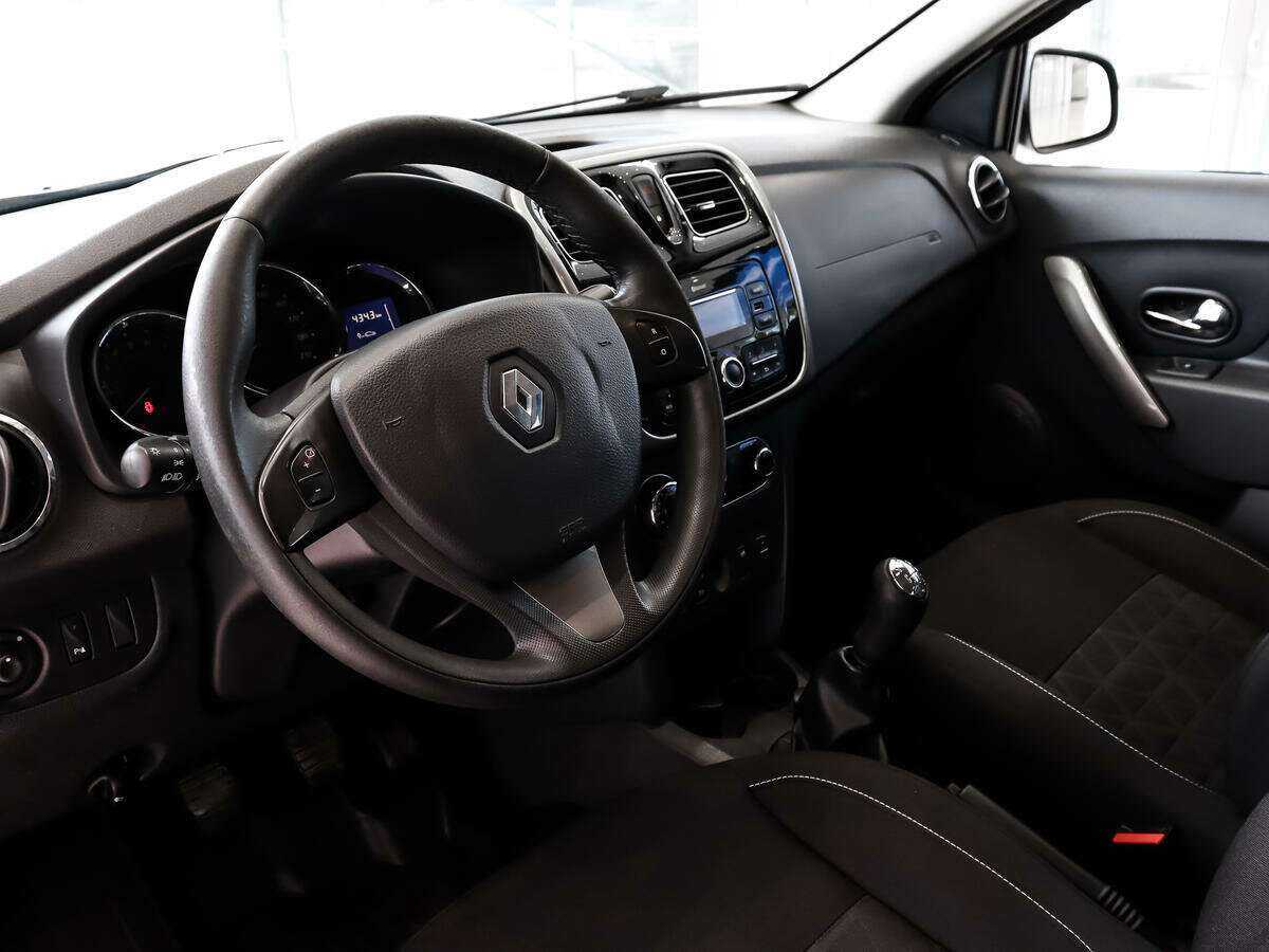 Купить Renault Sandero Stepway, 2017, 62 078 км, фото №9