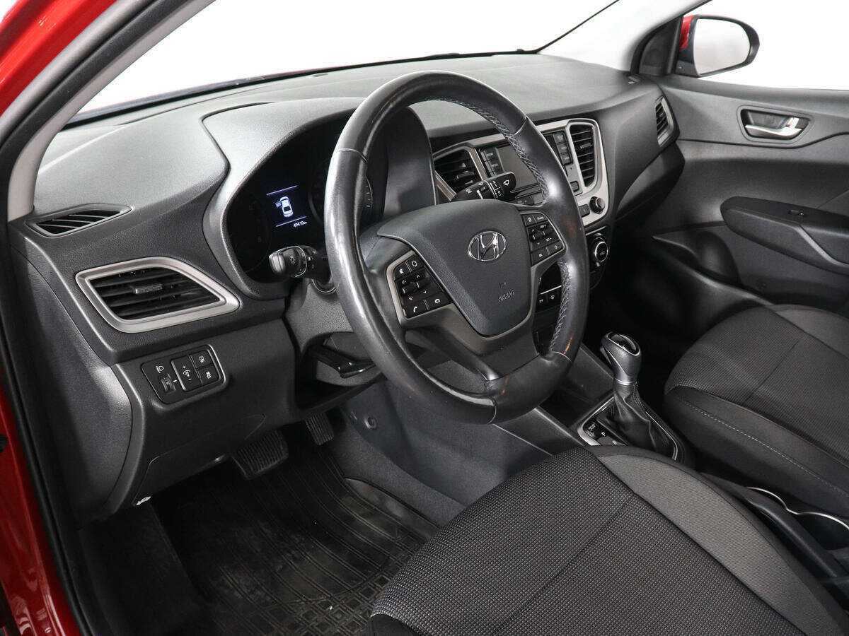 Купить Hyundai Solaris, 2019, 49 381 км, фото №9