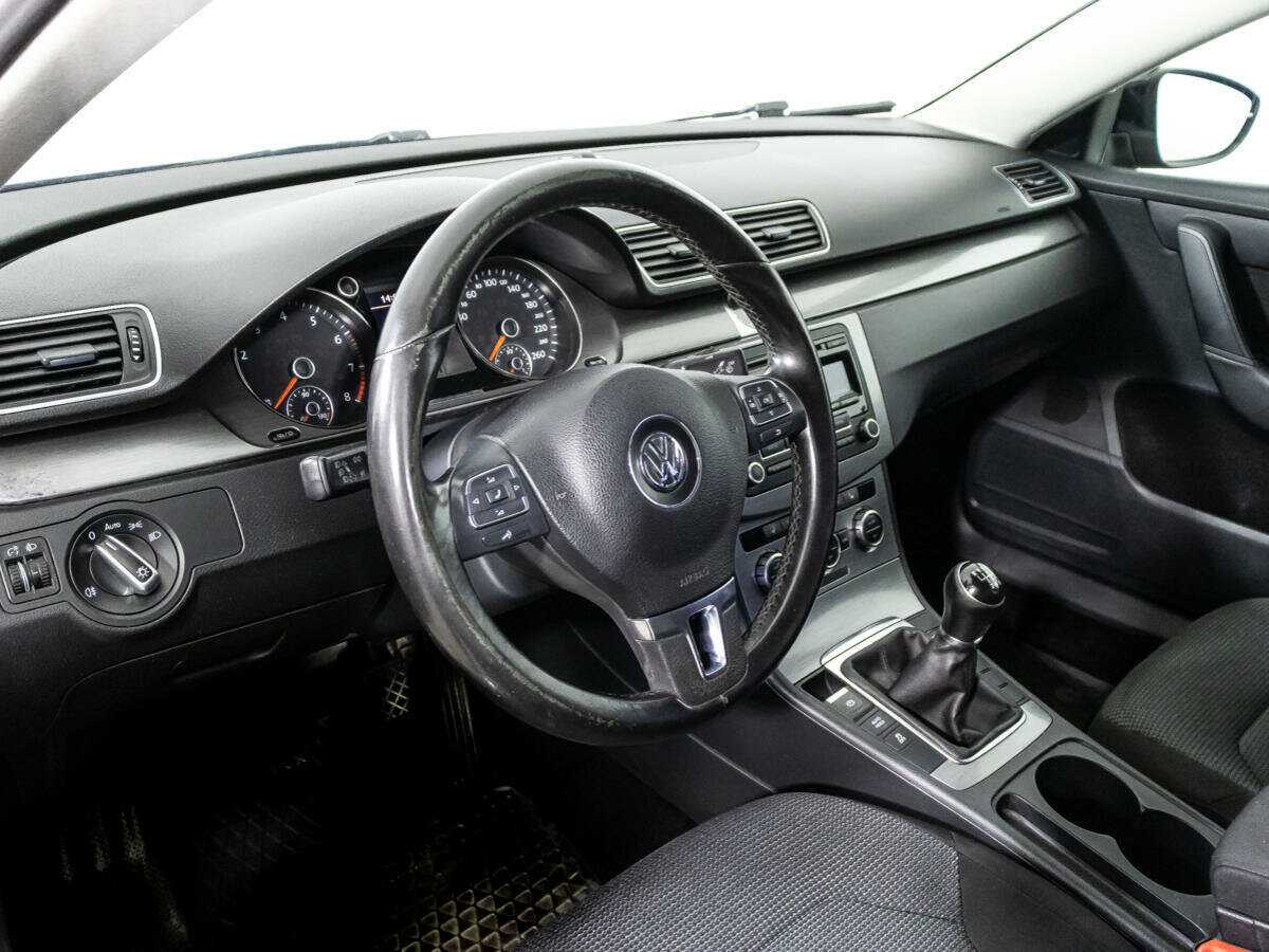 Купить Volkswagen Passat, 2013, 230 742 км, фото №11