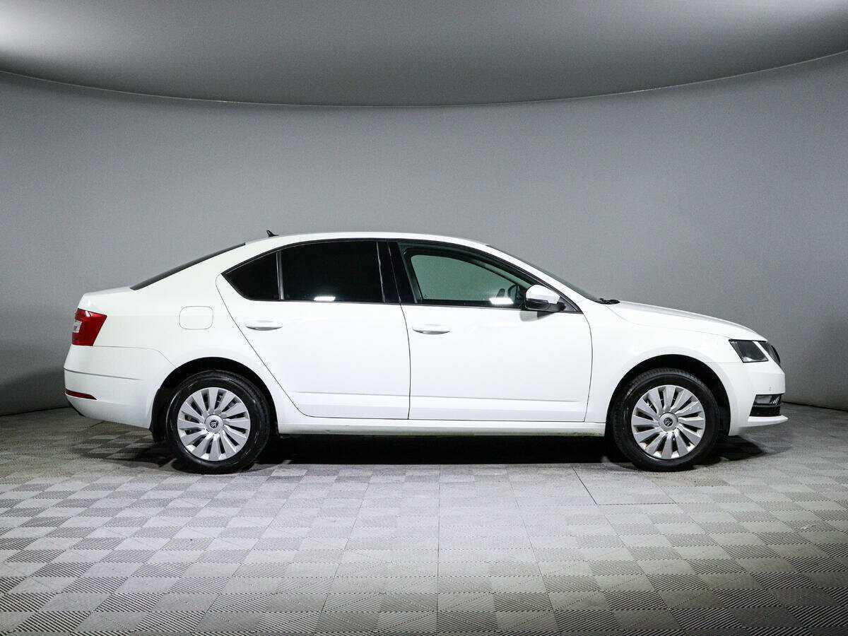 Купить Skoda Octavia, 2019, 76 249 км, фото №4
