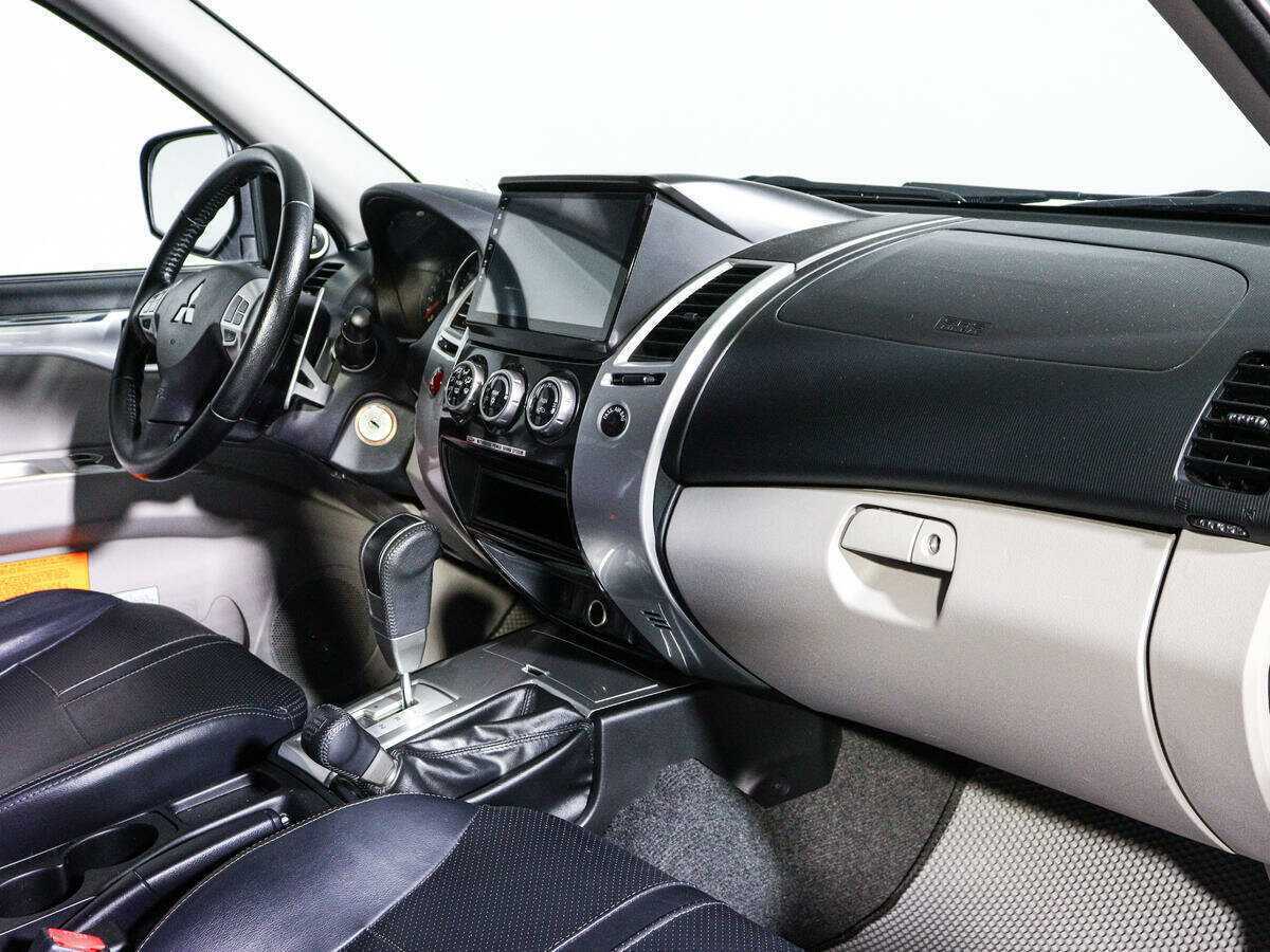 Купить Mitsubishi Pajero Sport, 2012, 53 231 км, фото №6