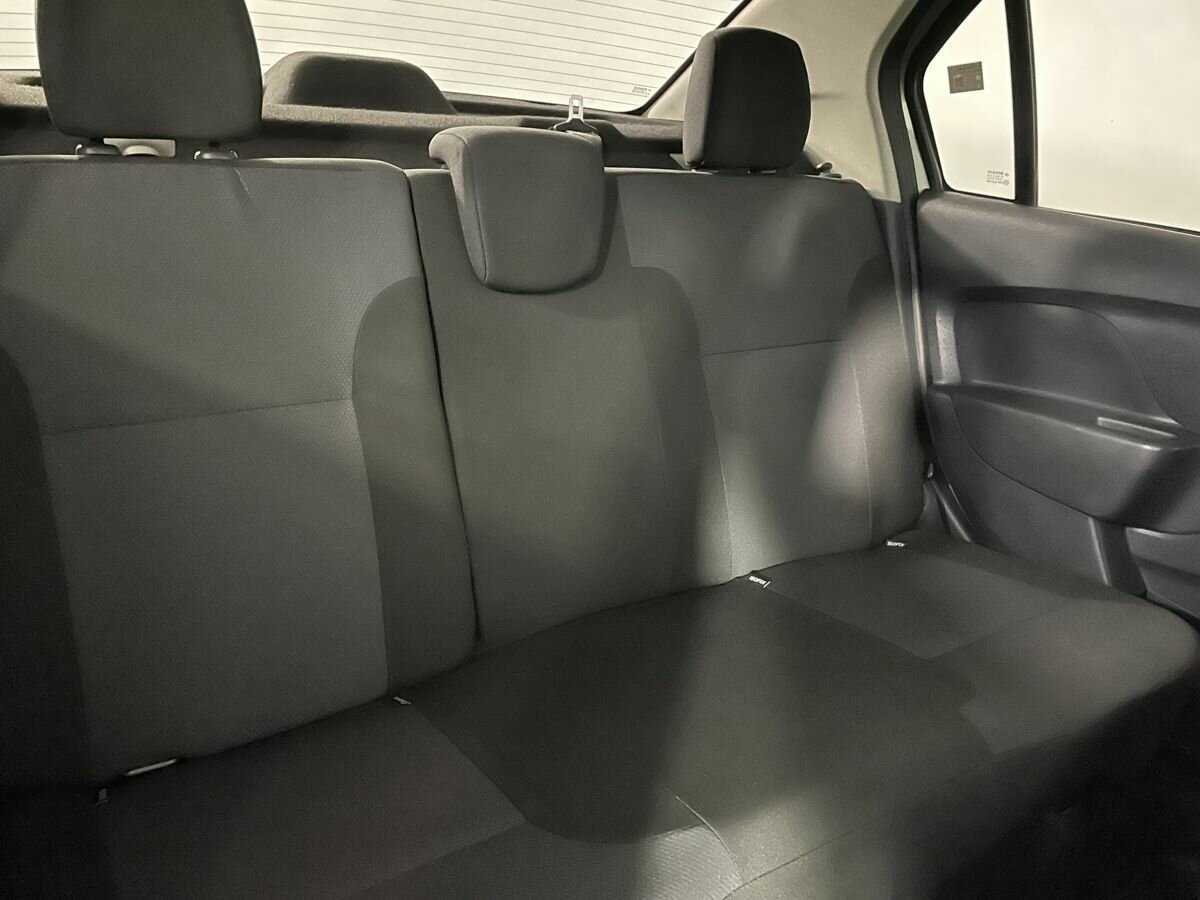 Купить Renault Logan, 2018, 200 819 км, фото №15