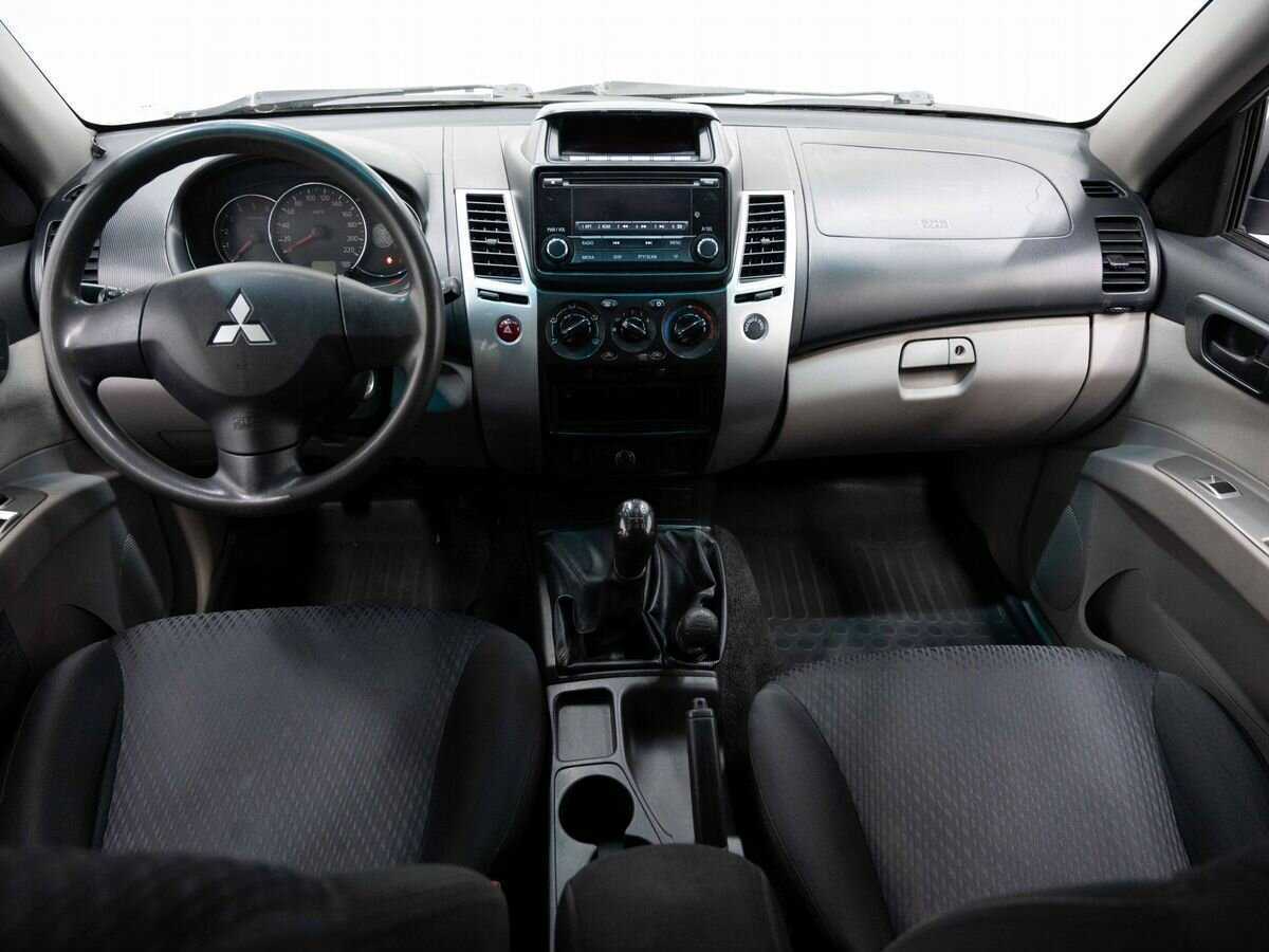 Купить Mitsubishi Pajero Sport, 2014, 412 500 км, фото №13