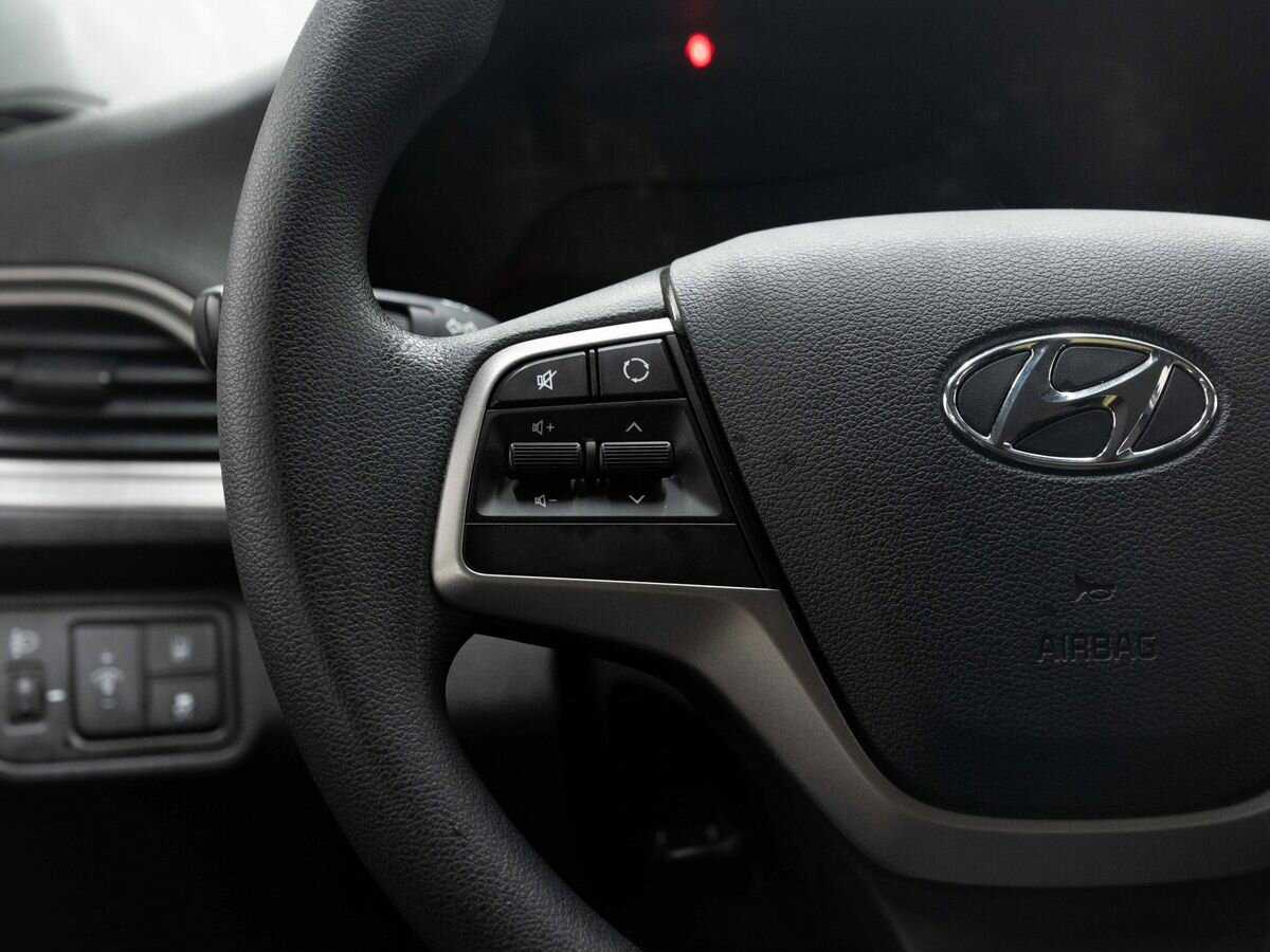 Купить Hyundai Solaris, 2019, 36 124 км, фото №15