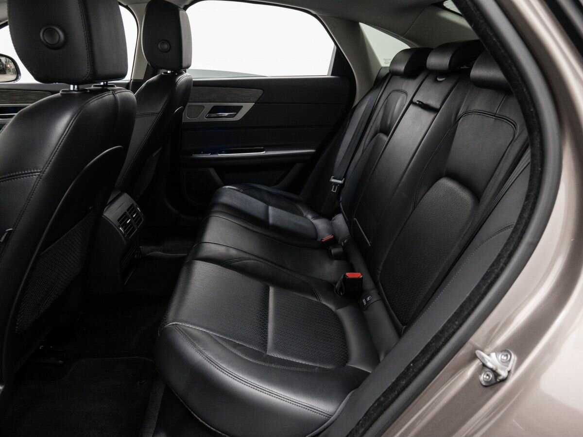 Купить Jaguar XF, 2016, 142 000 км, фото №13