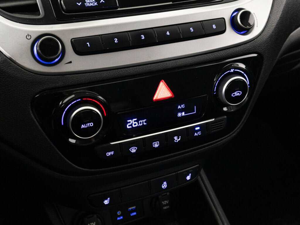 Купить Hyundai Solaris, 2018, 89 299 км, фото №14