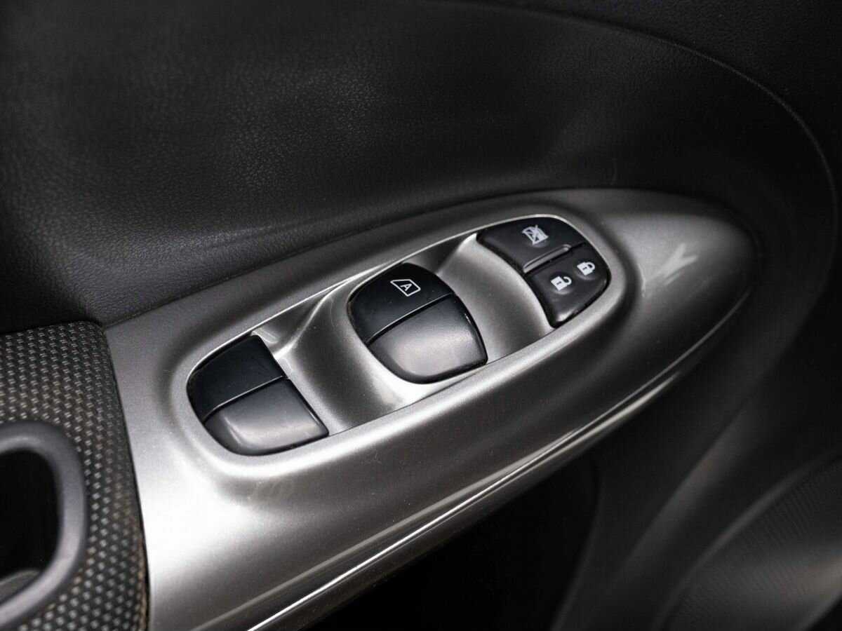 Купить Nissan Juke, 2012, 243 000 км, фото №18