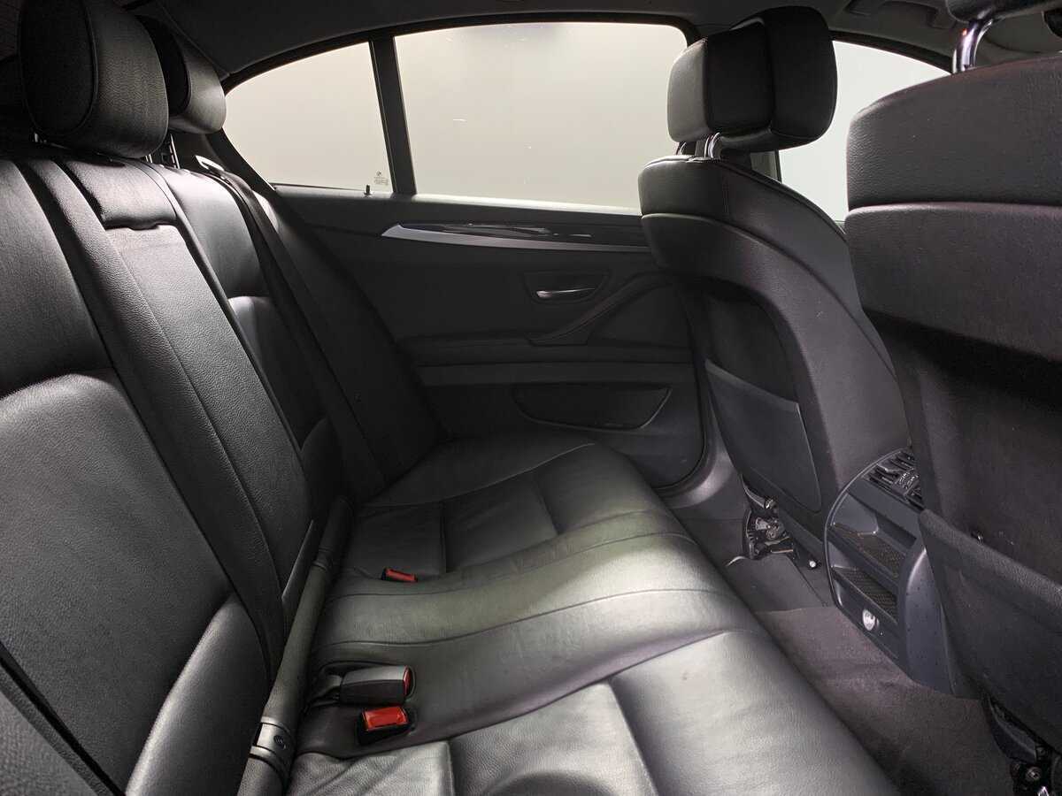 Купить BMW 5 серии 528i, 2012, 280 700 км, фото №18