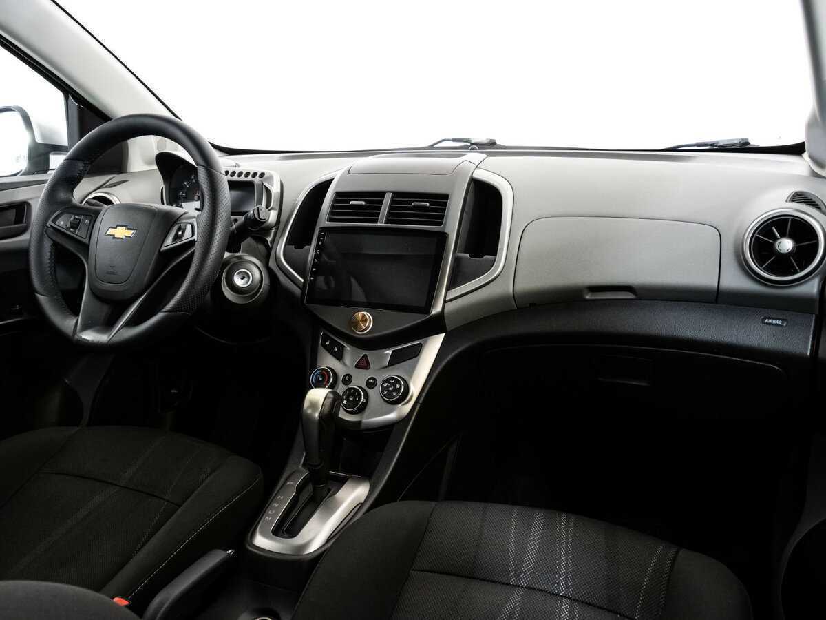 Купить Chevrolet Aveo, 2013, 246 800 км, фото №9