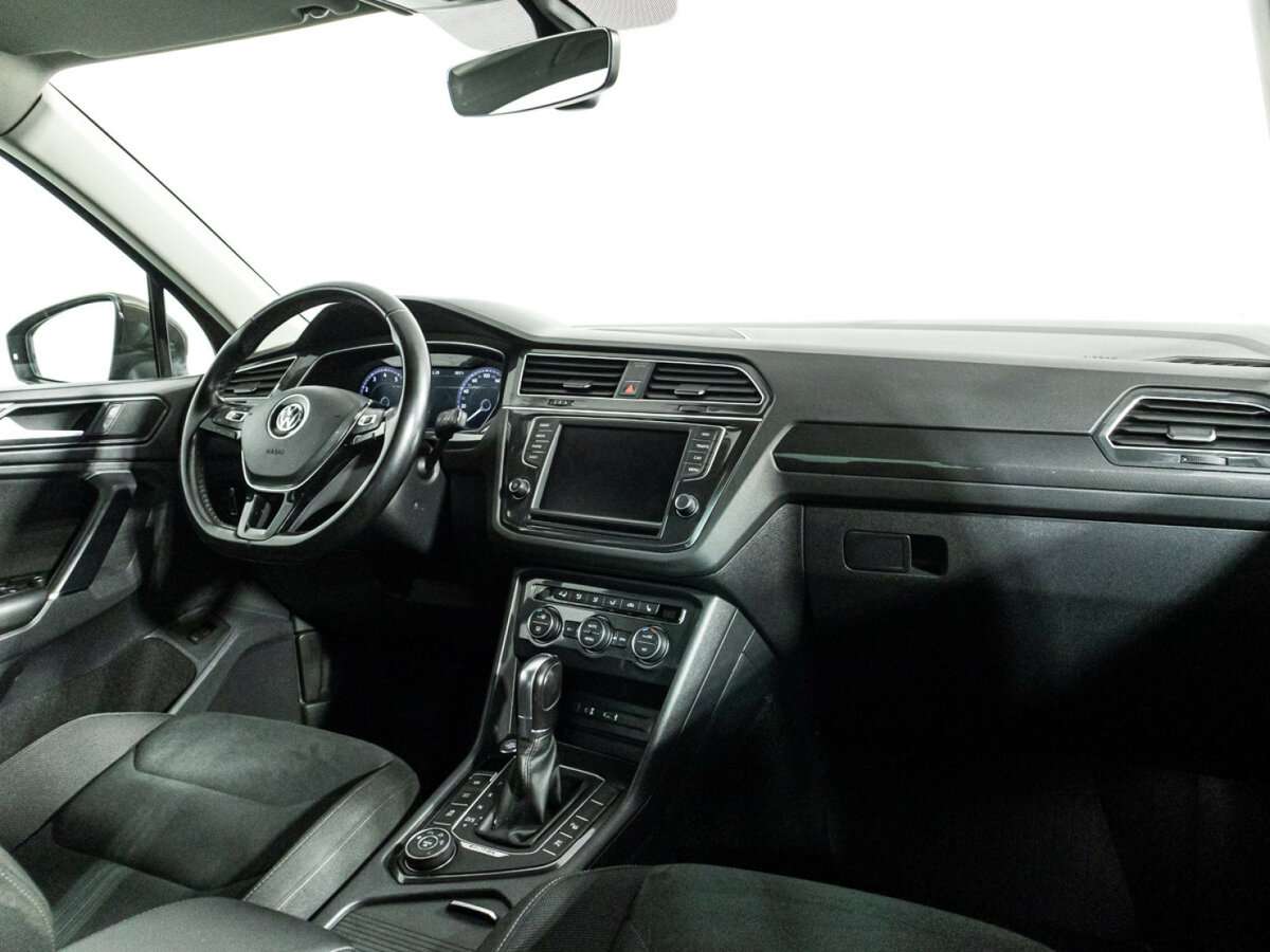 Купить Volkswagen Tiguan, 2017, 140 800 км, фото №9
