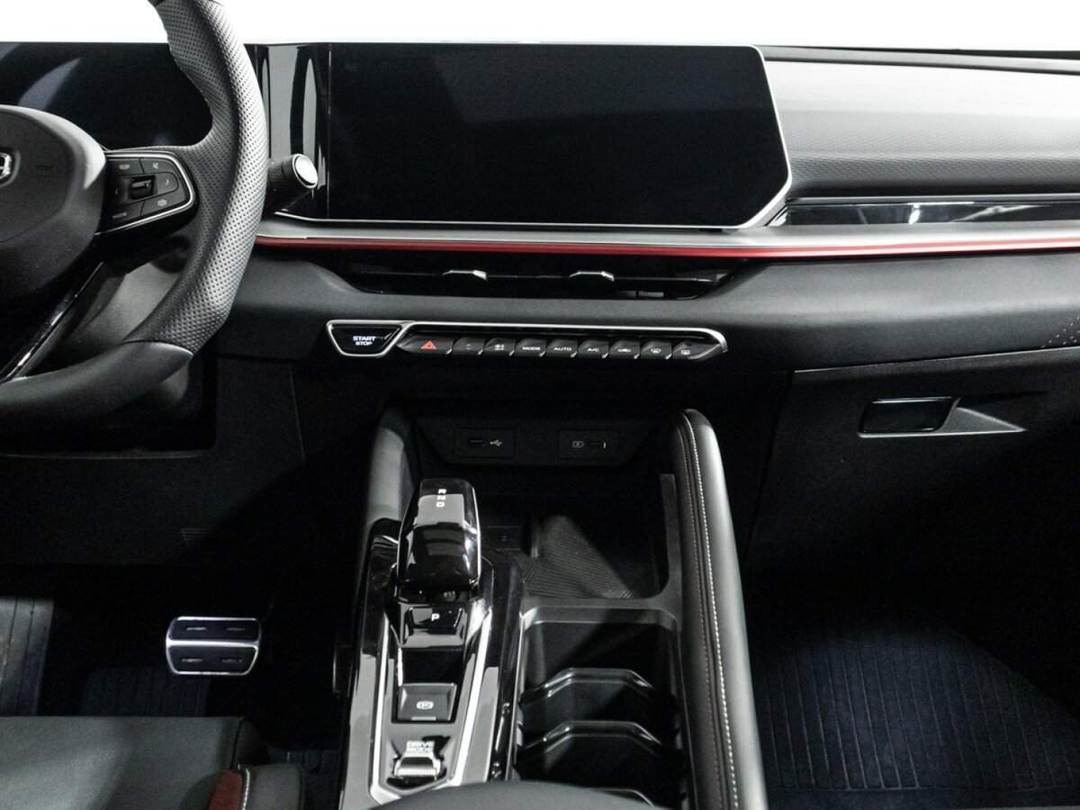 Купить Geely Coolray, 2023, 12 686 км, фото №14