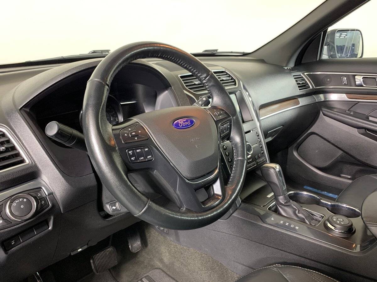 Купить Ford Explorer, 2017, 114 157 км, фото №11