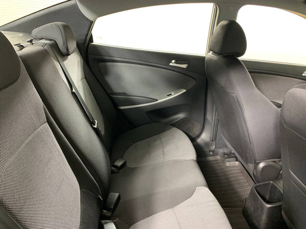 Купить Hyundai Solaris, 2012, 89 371 км, фото №17