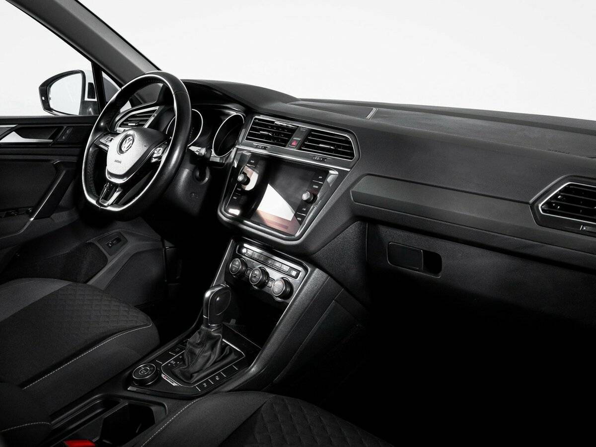Купить Volkswagen Tiguan, 2018, 63 742 км, фото №9