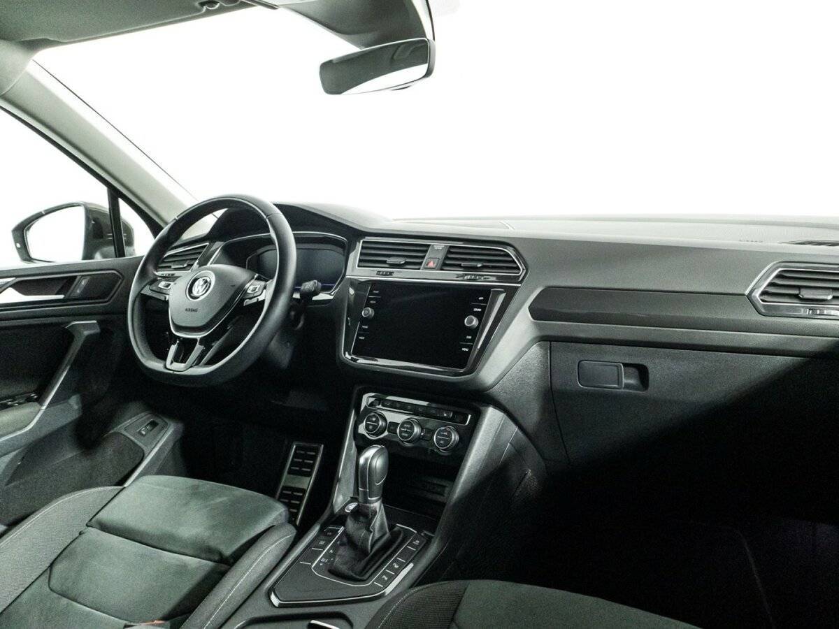 Купить Volkswagen Tiguan, 2019, 69 371 км, фото №9