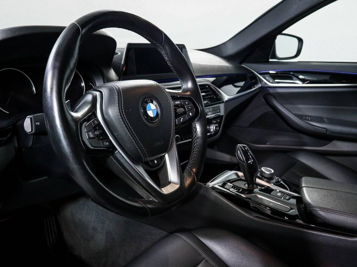 Купить BMW 5 серии 520d xDrive, 2018, 172 819 км, фото №14