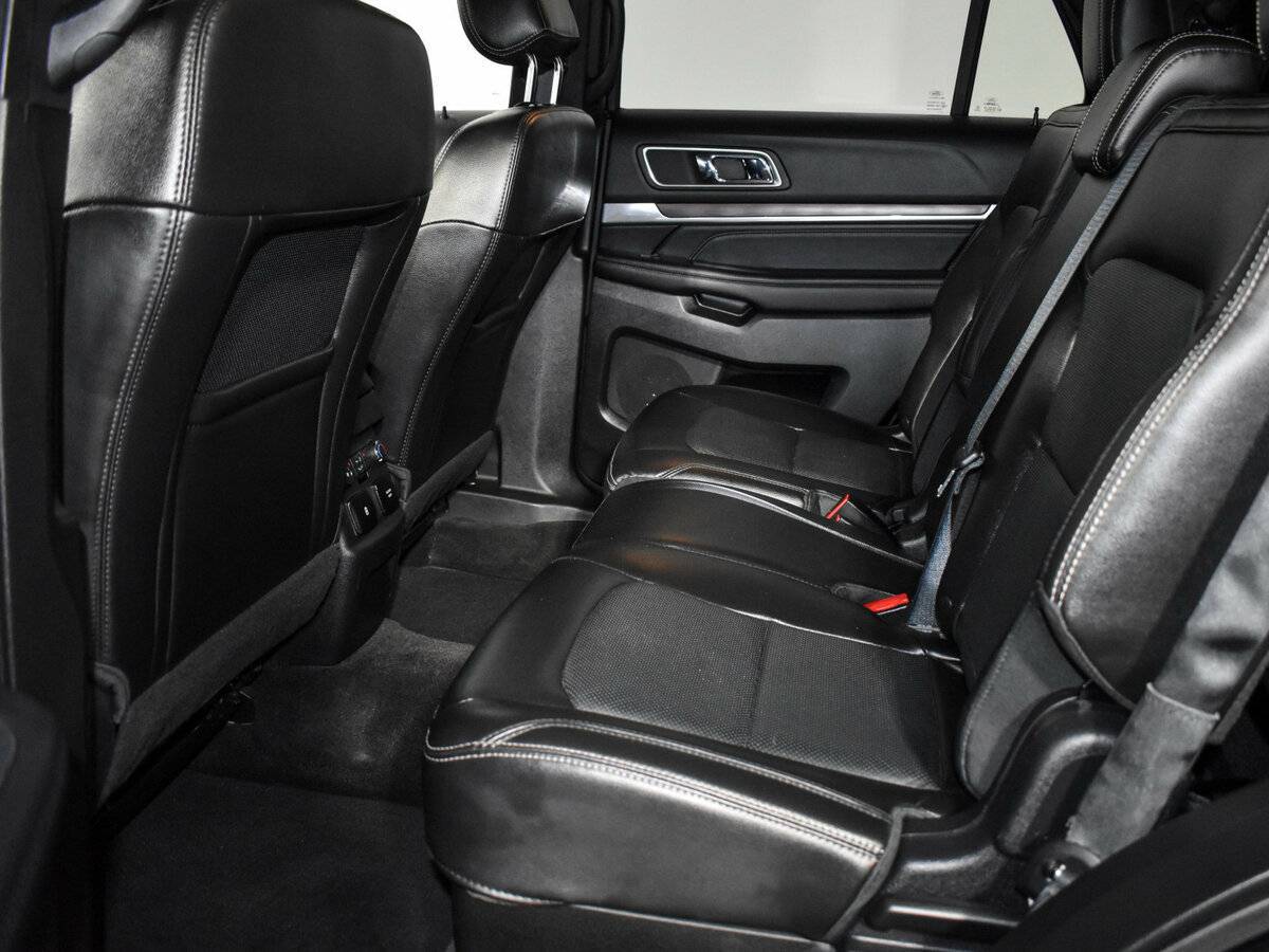 Купить Ford Explorer, 2016, 105 079 км, фото №12