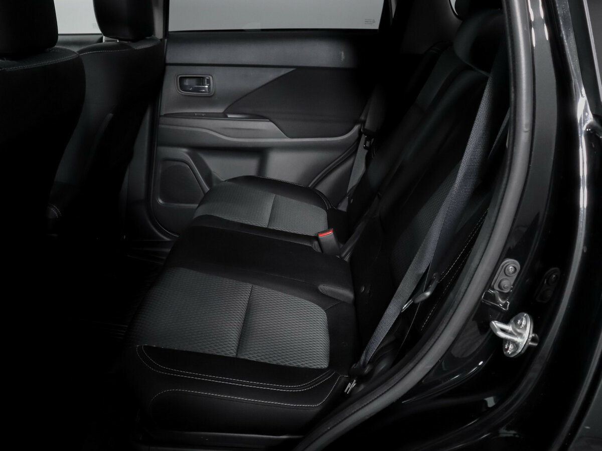 Купить Mitsubishi Outlander III Рестайлинг 3, 2019, 69 500 км, фото №10