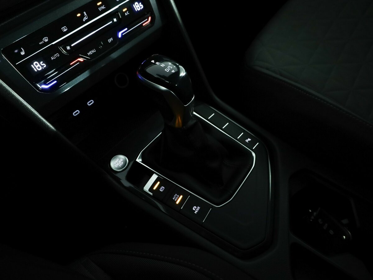 Купить Volkswagen Tiguan II Рестайлинг, 2021, 103 000 км, фото №22