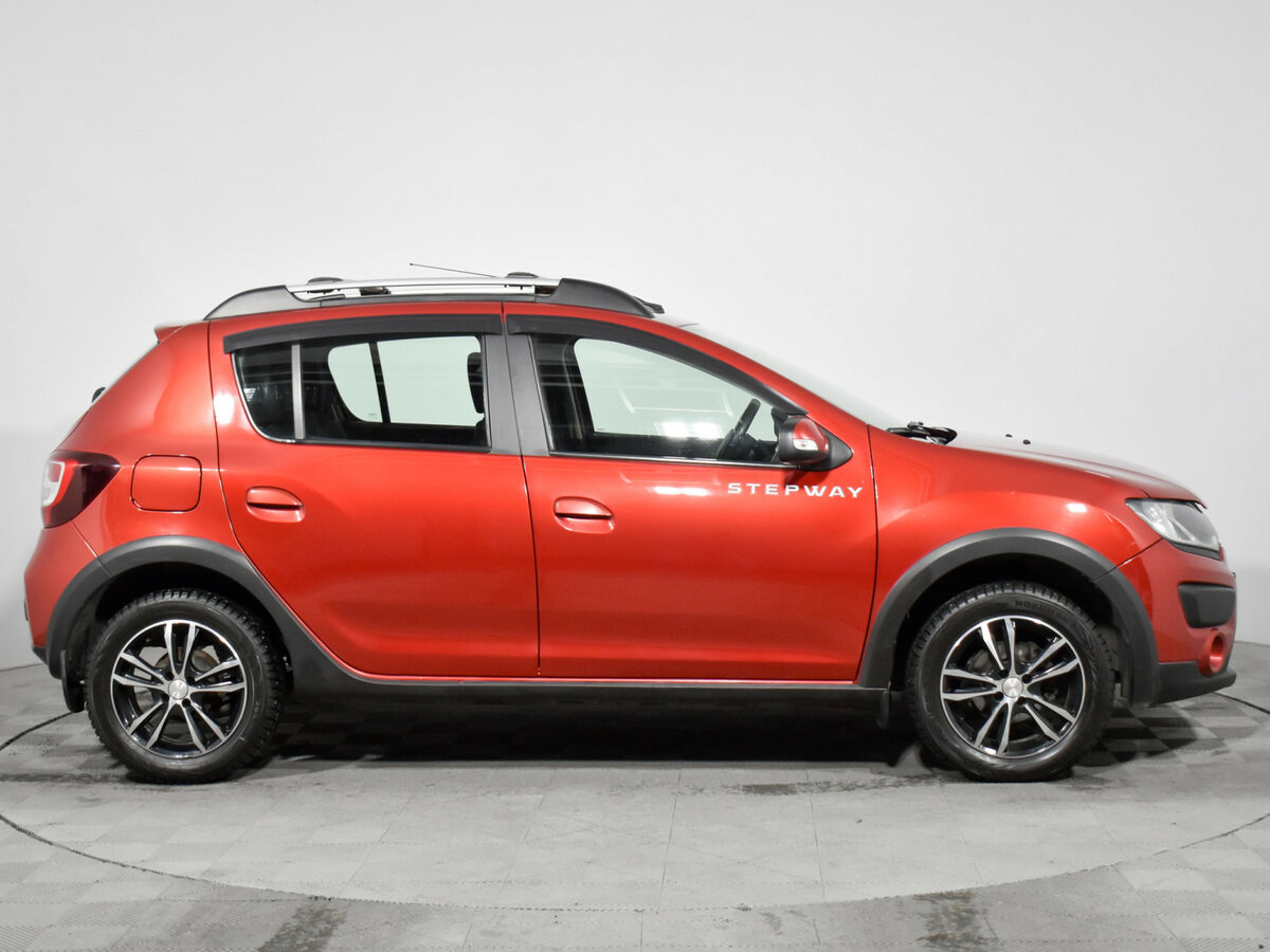 Купить Renault Sandero Stepway II, 2016, 300 912 км, фото №4