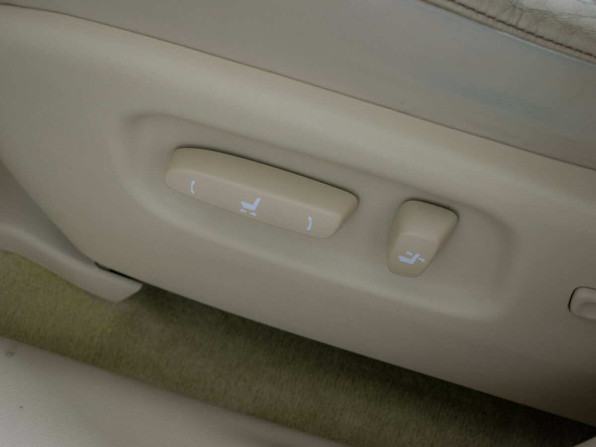 Купить Lexus RX 270 III Рестайлинг, 2015, 215 764 км, фото №17